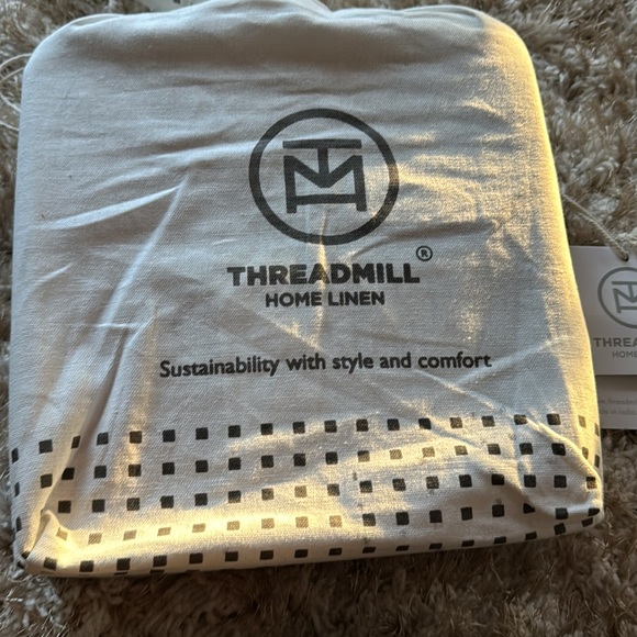 Threadmill Egyptian Cotton Twin Sheet Set | 100% Certified - Picture 2 of 3